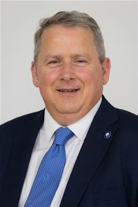 Cllr Phil King